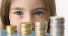 Карманные деньги – возможность научить детей управлять капиталом
